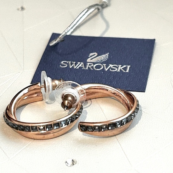 ✨ Vintage Swarovski Rose Hoop Black Pave Crystal Earrings - One Of A Kind - Picture 2 of 11